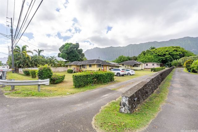 41-1702 Kalanianaole Highway, Waimanalo, HI 96795