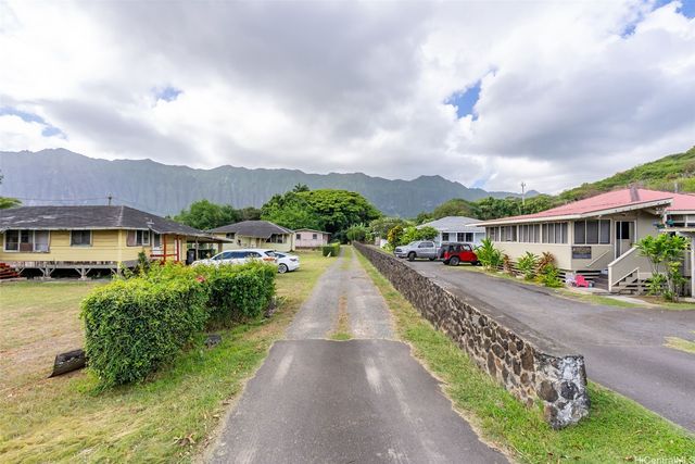 41-1702 Kalanianaole Highway, Waimanalo, HI 96795