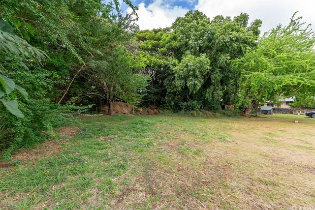 41-1702 Kalanianaole Highway, Waimanalo, HI 96795