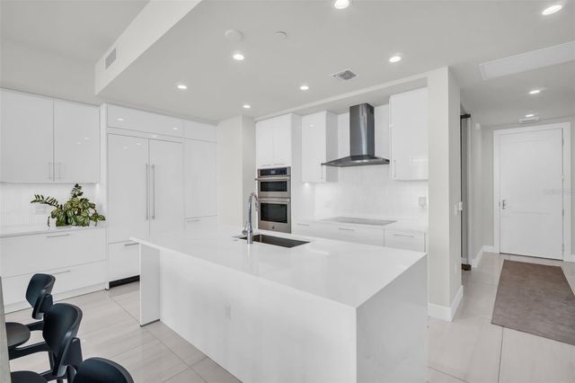 301 1ST STREET S 1205, St Petersburg, FL 33701