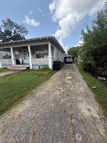7635 Avenue C, Houston, TX 77012
