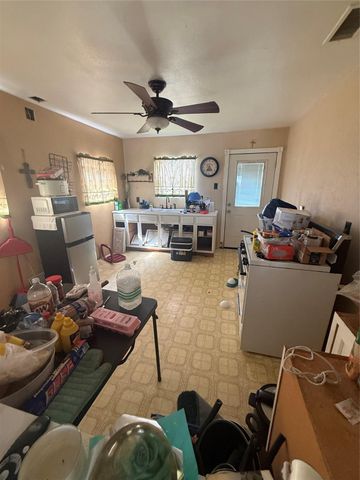 7635 Avenue C, Houston, TX 77012
