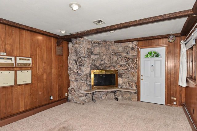 6920 N Beech Tree DRIVE, Glendale, WI 53209