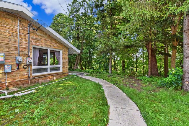 6920 N Beech Tree DRIVE, Glendale, WI 53209