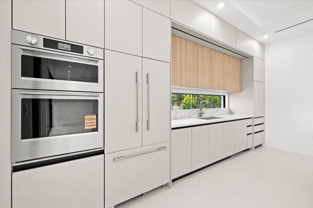 201 NW 14TH Way, Dania Beach, FL 33004