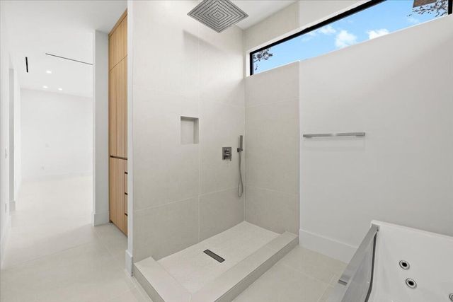 201 NW 14TH Way, Dania Beach, FL 33004