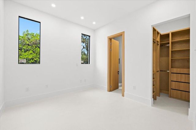 201 NW 14TH Way, Dania Beach, FL 33004