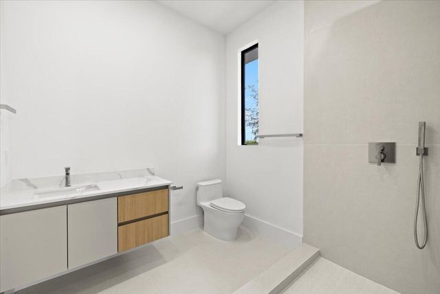 201 NW 14TH Way, Dania Beach, FL 33004