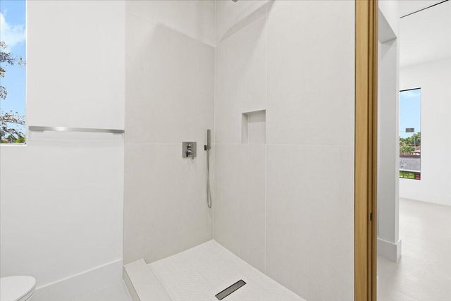 201 NW 14TH Way, Dania Beach, FL 33004