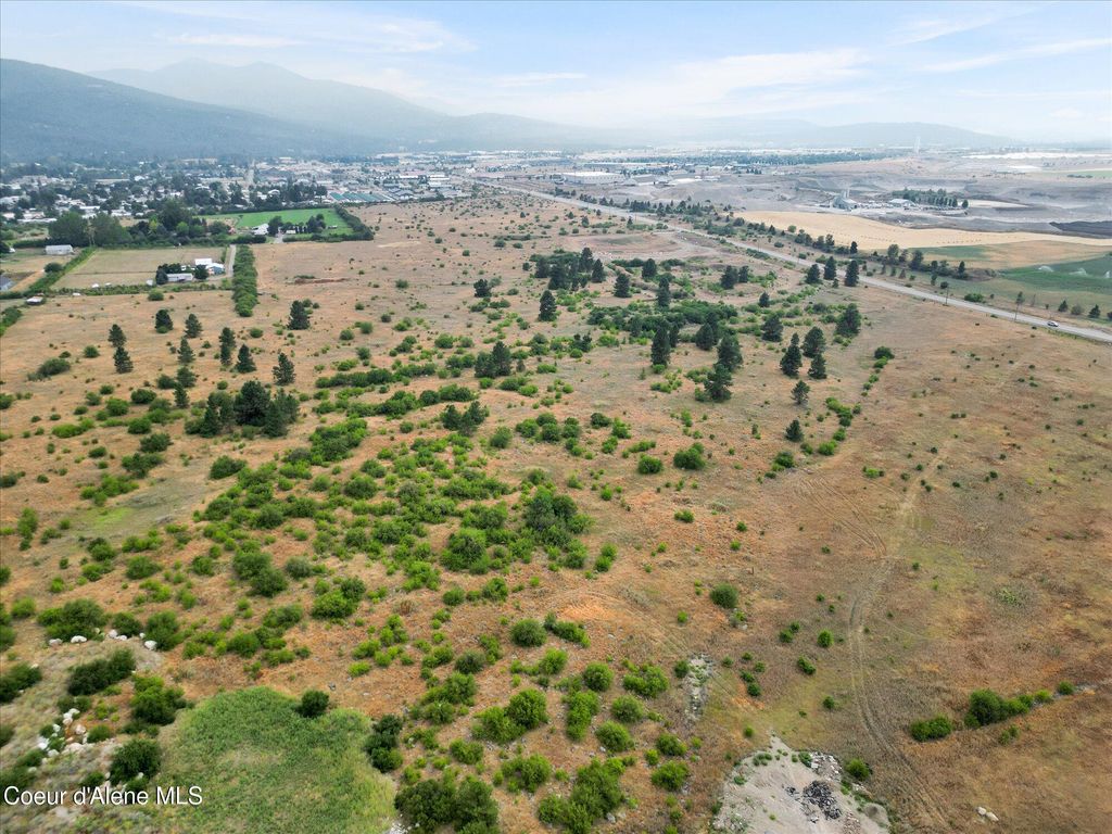 E Poleline Ave, Post Falls, ID 83854 photo 11