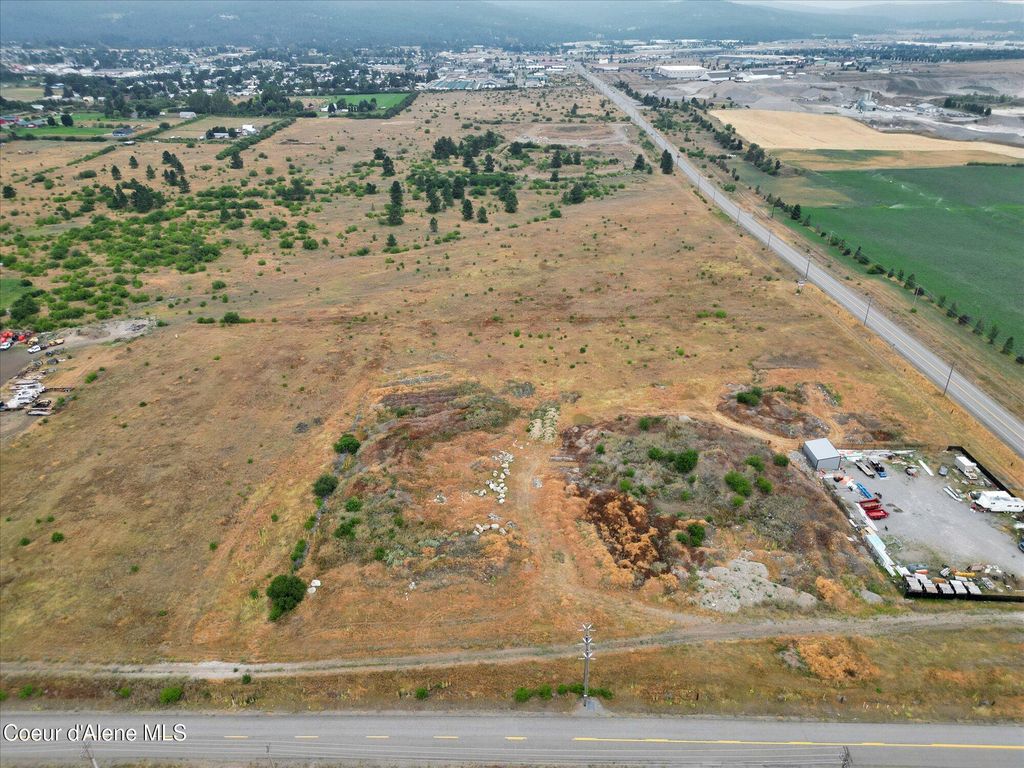 E Poleline Ave, Post Falls, ID 83854 photo 4