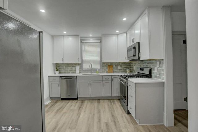 305 WALNUT ST, Shippensburg, PA 17257