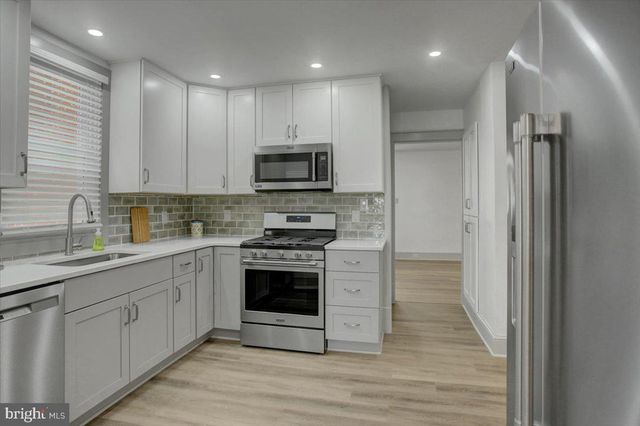 305 WALNUT ST, Shippensburg, PA 17257