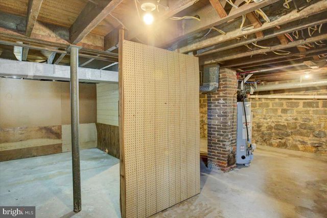 305 WALNUT ST, Shippensburg, PA 17257