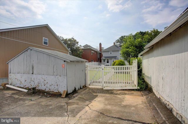 305 WALNUT ST, Shippensburg, PA 17257