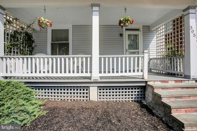 305 WALNUT ST, Shippensburg, PA 17257