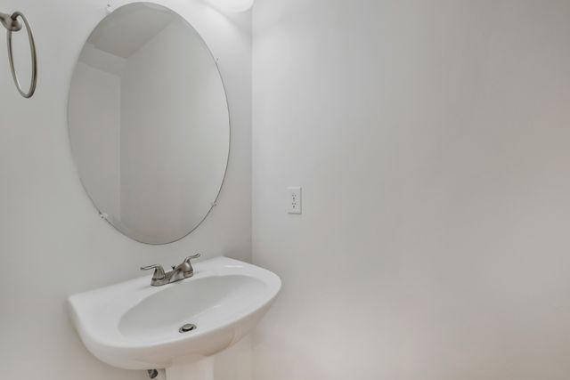 1234 Riverbrook Dr, Hermitage, TN 37076