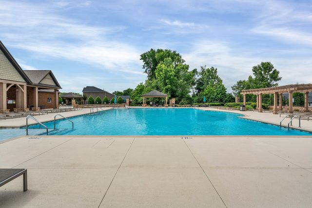 1234 Riverbrook Dr, Hermitage, TN 37076