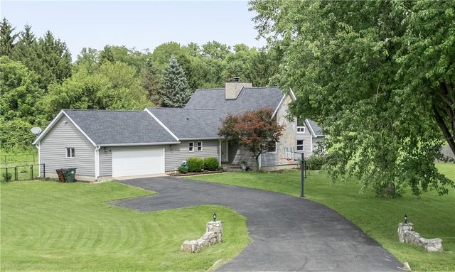 7040 Frederick Pike, Vandalia, OH 45414