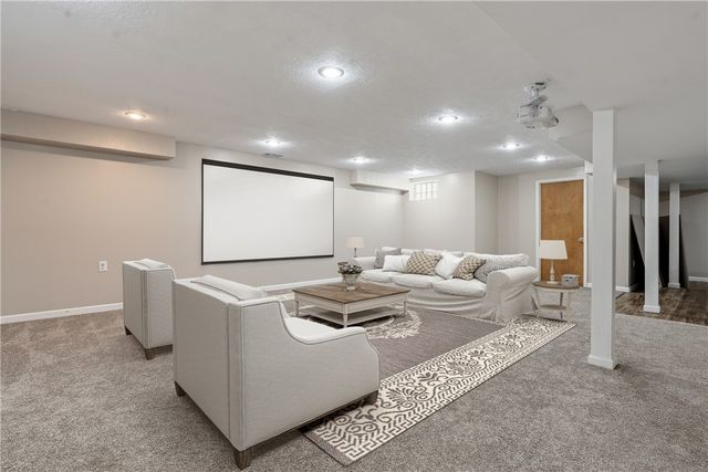 7040 Frederick Pike, Vandalia, OH 45414