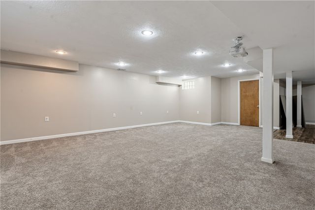 7040 Frederick Pike, Vandalia, OH 45414