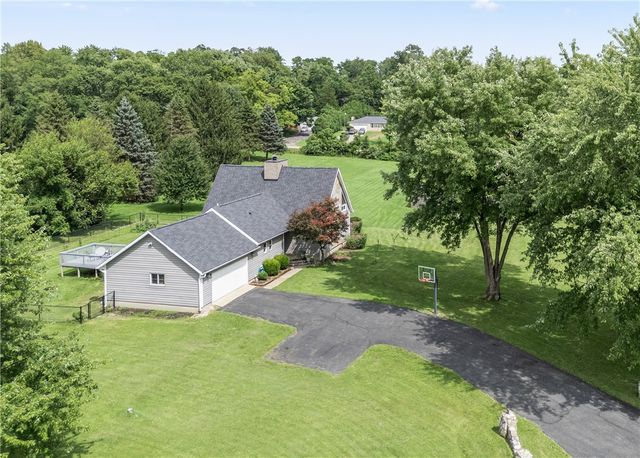 7040 Frederick Pike, Vandalia, OH 45414