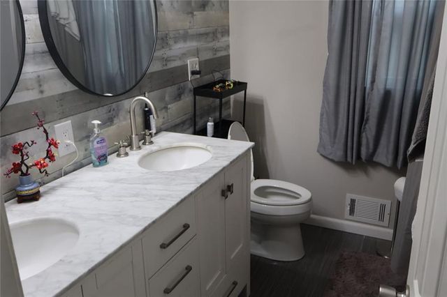 606 Echo Lane, Woodstock, GA 30189