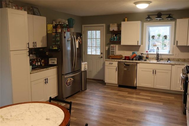 606 Echo Lane, Woodstock, GA 30189