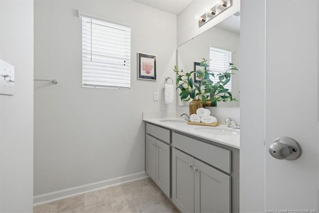 594 Melbourne Drive, Raeford, NC 28376