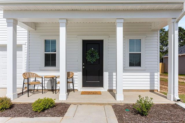 594 Melbourne Drive, Raeford, NC 28376