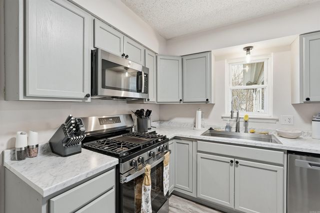 810 N Bailey Boulevard, Jacksonville, AR 72076