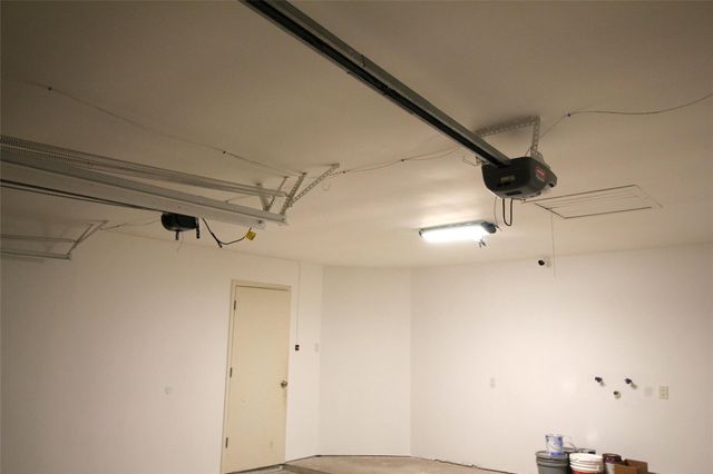 20074 Crazy Horse Circle Drive, Katy, TX 77449