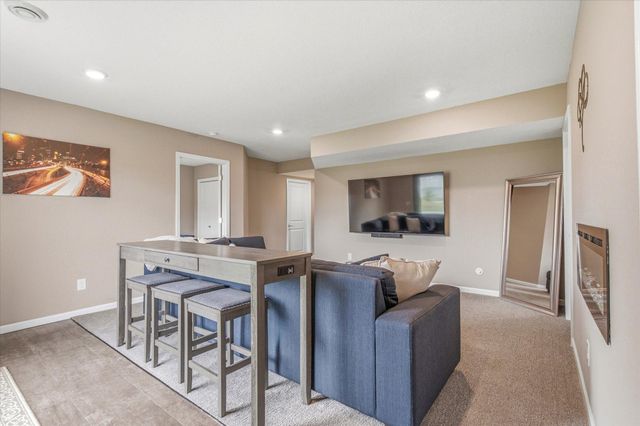 2113 Itasca Circle, Lino Lakes, MN 55038
