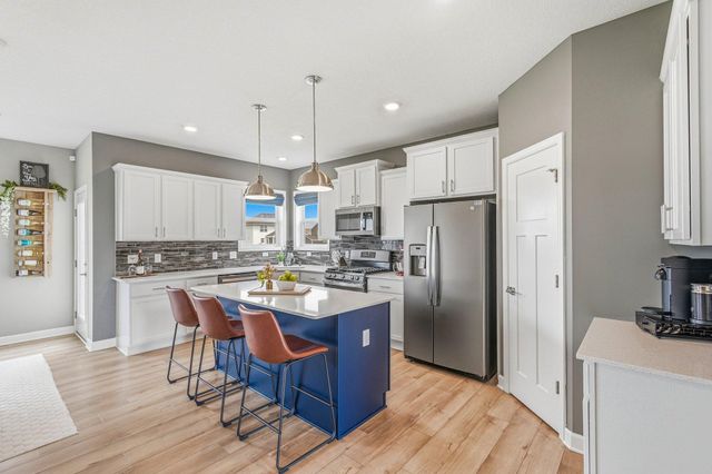 2113 Itasca Circle, Lino Lakes, MN 55038