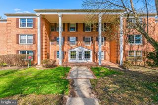 7640 PROVINCIAL DR #213, Mclean, VA 22102