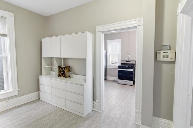 1070 Fair Avenue, Columbus, OH 43205