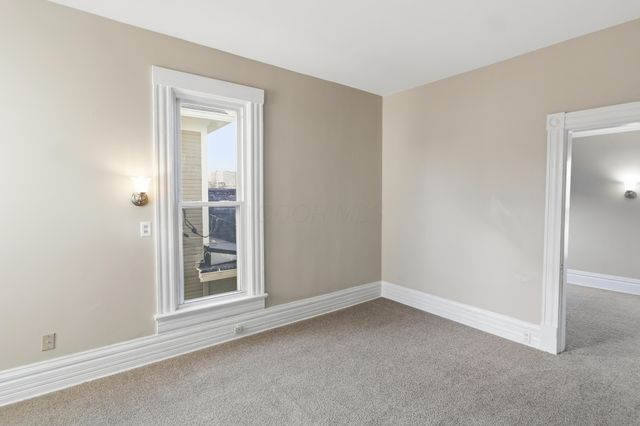 1070 Fair Avenue, Columbus, OH 43205