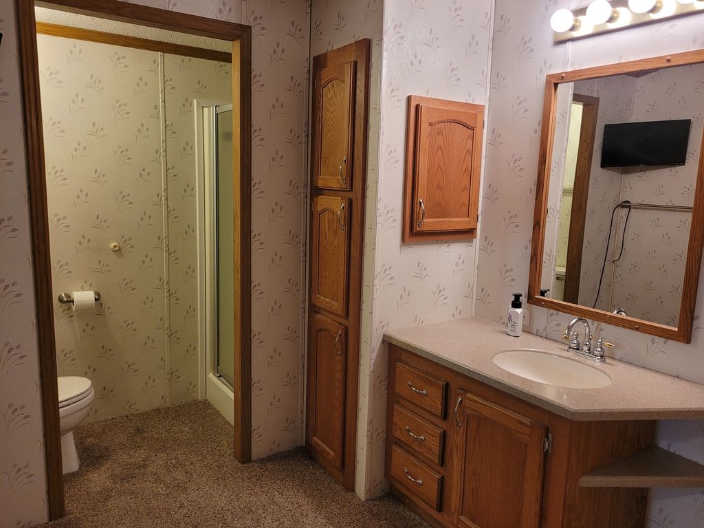 Image 19 of property listing at 2916 S 13th Street, Mt Vernon, IL 62864