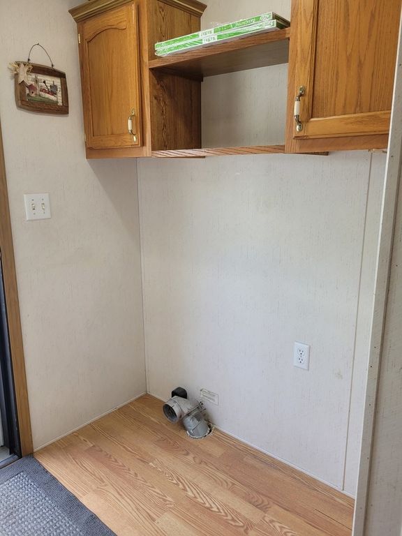 Image 20 of property listing at 2916 S 13th Street, Mt Vernon, IL 62864