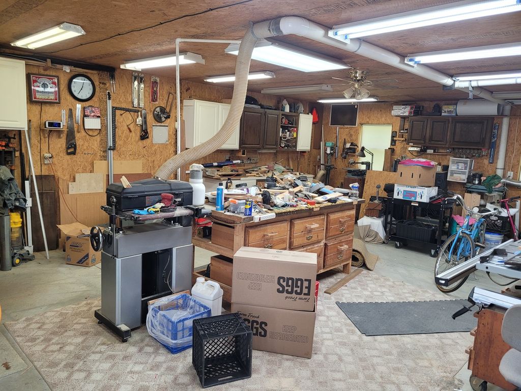 Image 27 of property listing at 2916 S 13th Street, Mt Vernon, IL 62864