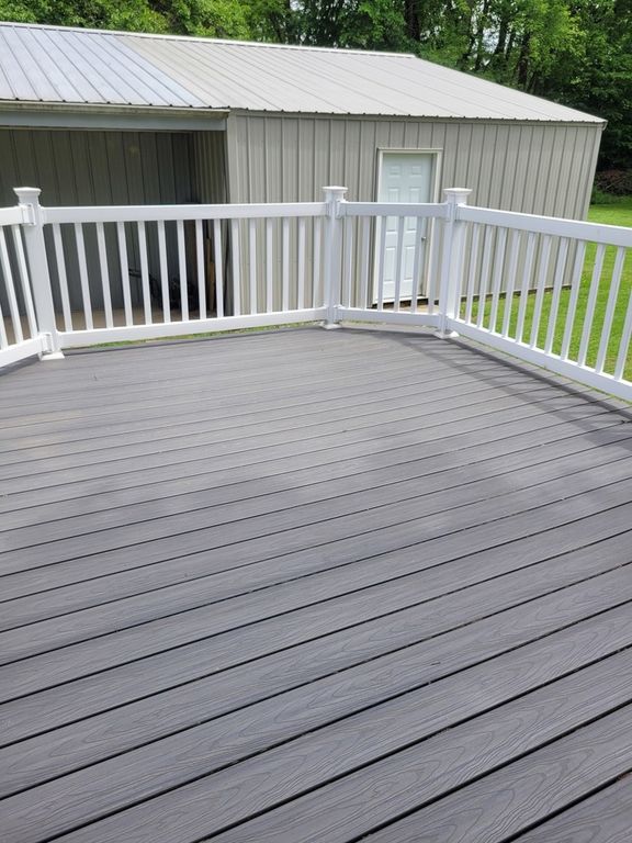 Image 7 of property listing at 2916 S 13th Street, Mt Vernon, IL 62864
