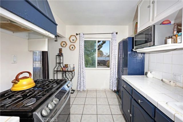 13215 Jarvis, Los Angeles, CA 90061