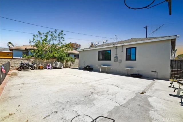 13215 Jarvis, Los Angeles, CA 90061