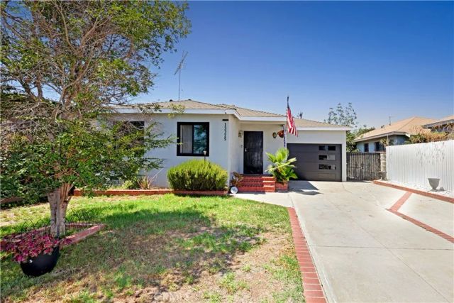 13215 Jarvis, Los Angeles, CA 90061