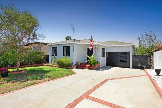 13215 Jarvis, Los Angeles, CA 90061