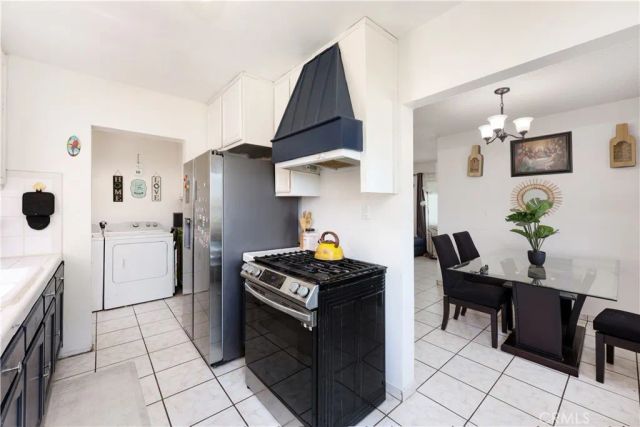 13215 Jarvis, Los Angeles, CA 90061