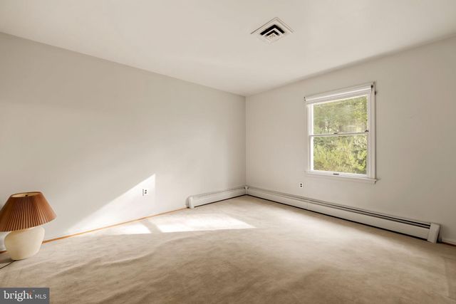 10838 HENDERSON RD, Fairfax Station, VA 22039