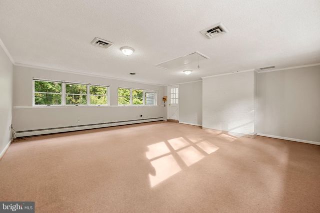 10838 HENDERSON RD, Fairfax Station, VA 22039