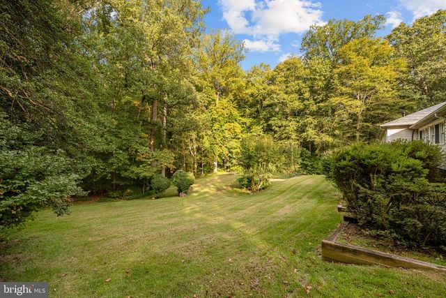10838 HENDERSON RD, Fairfax Station, VA 22039