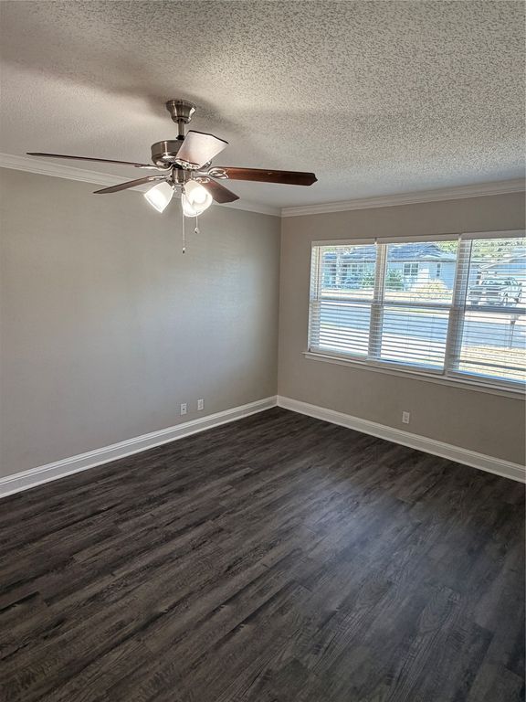 725 Willow Street, Hurst, TX 76053 — photo 5